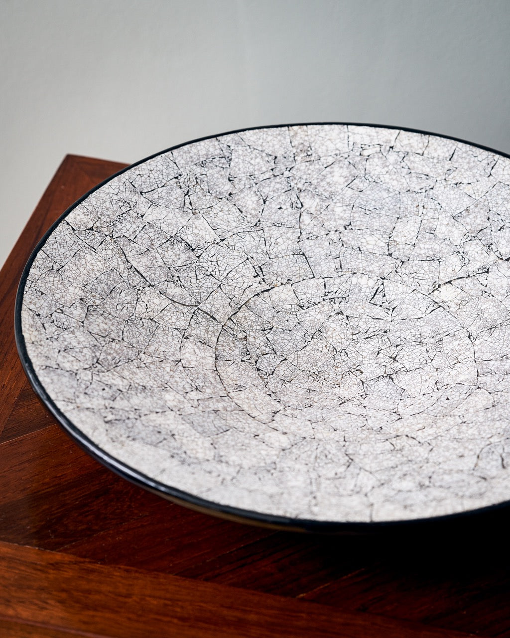 Lacquer & Eggshell Bowl - Marbled