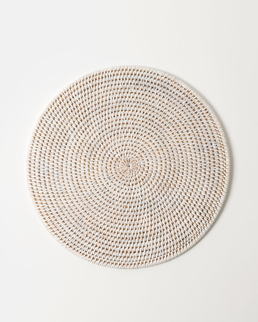 Latha Charger Plate