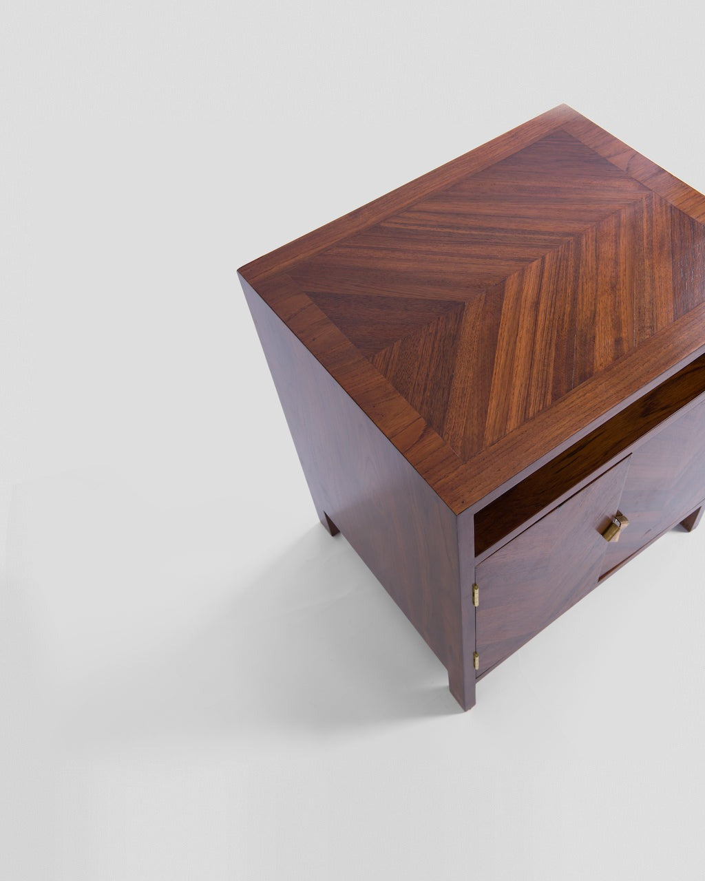 Downtown teak side table, close-up