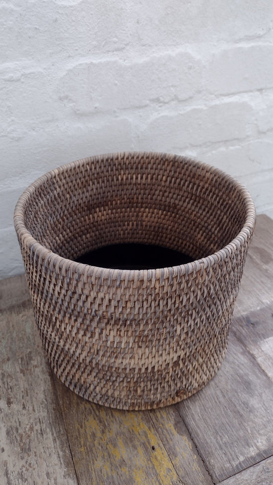 Sample | Rangoon Rattan Planter | Natural | Medium