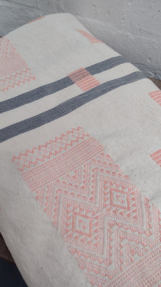 Sample Sale | Lotus Bedspread | Pale Pink