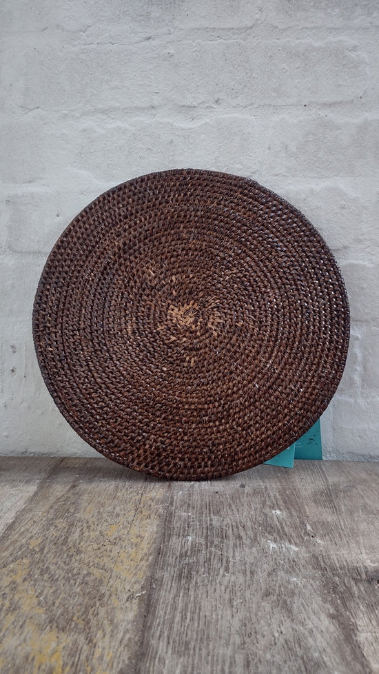 Wonky Latha Charger Plate | Brown