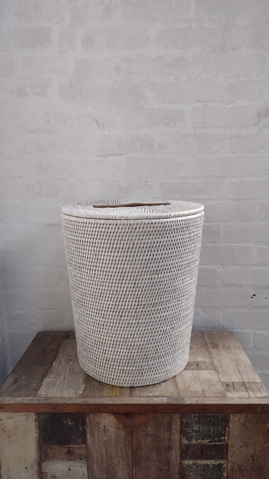 Wonky | Tinsa Rattan Laundry Bin | Round White