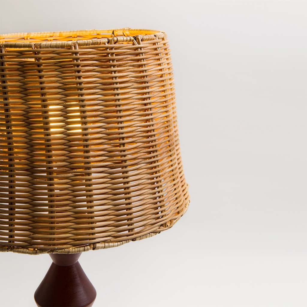 Wicker table fashion lamp